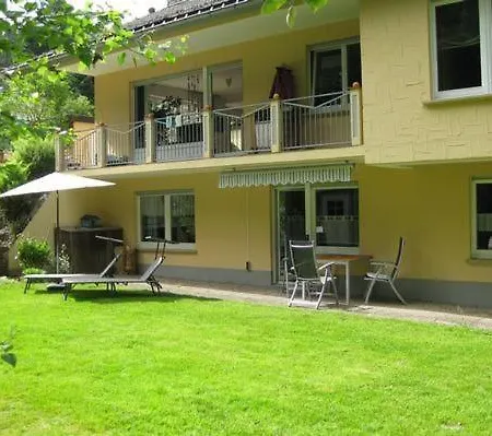 Apartment In Mit Garten Und Terrasse